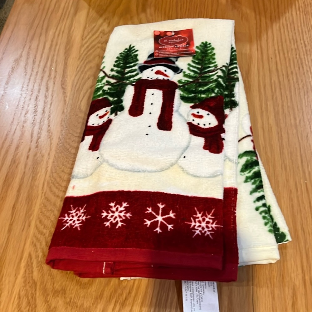 St. Nicholas Square Snowman Kitchen Towel Set New